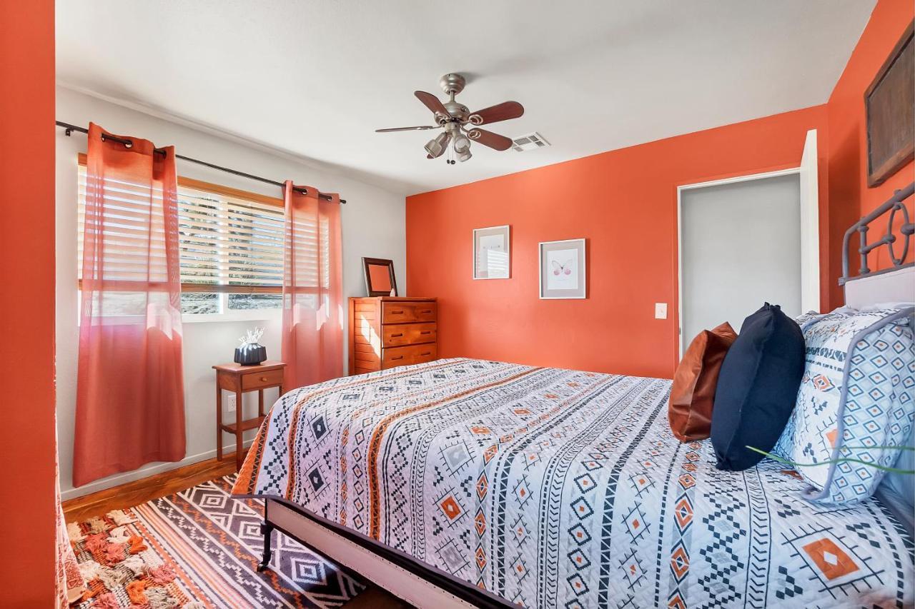 Cozy Desert Retreat With Amazing Views Only 4 Miles To Jtnp Joshua Tree Extérieur photo
